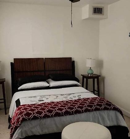 Leo Guest House Hollywood Luaran gambar