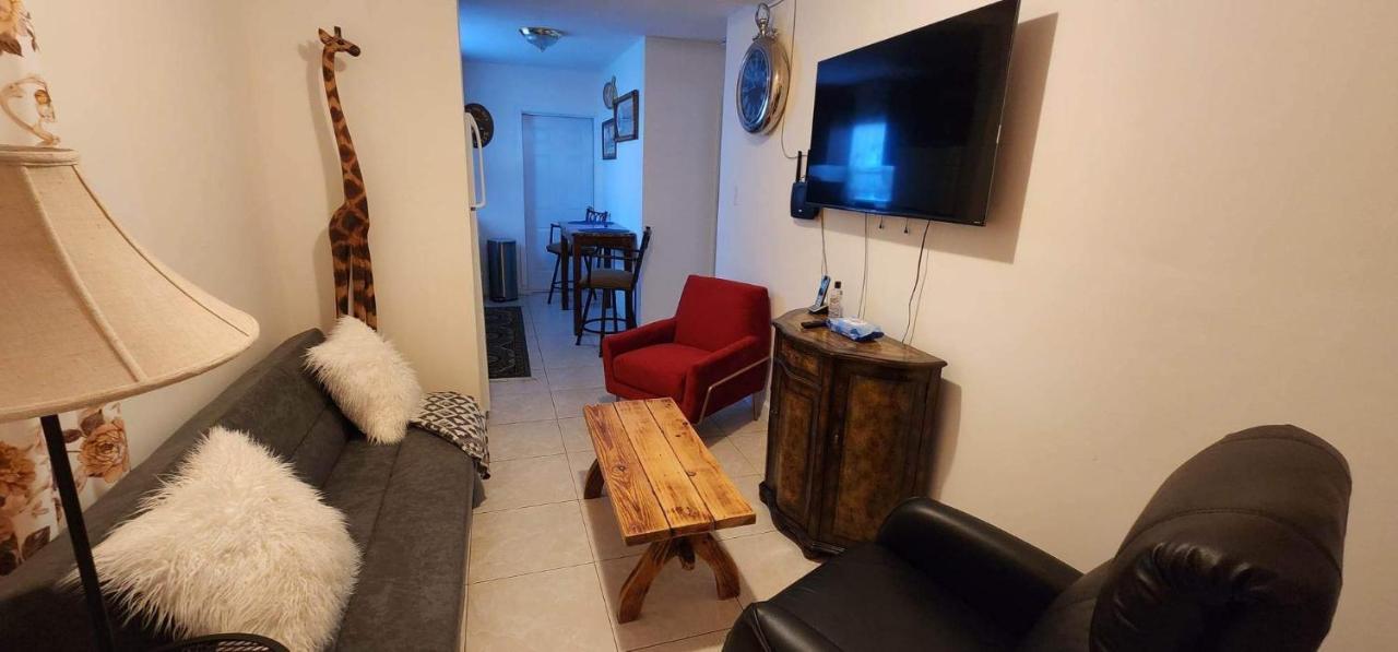 Leo Guest House Hollywood Luaran gambar